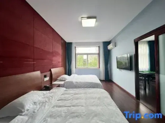 Standard Double Suite