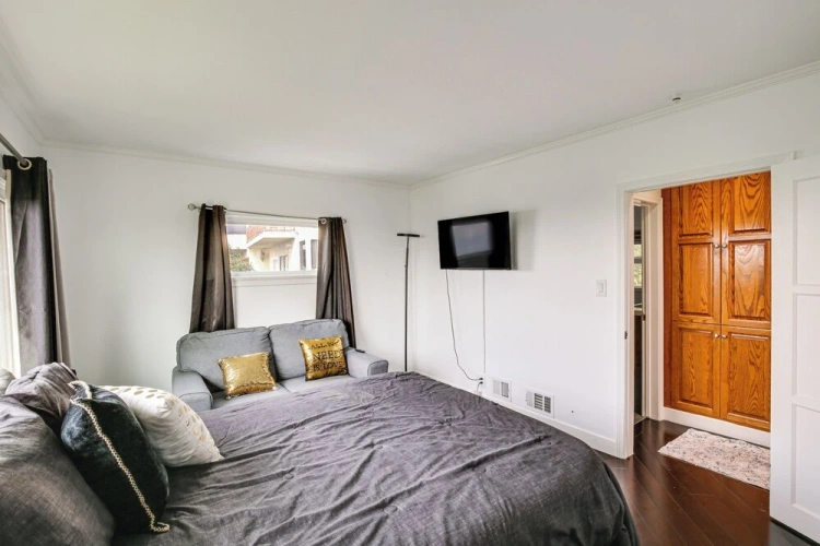 3 Bedrooms Cottage