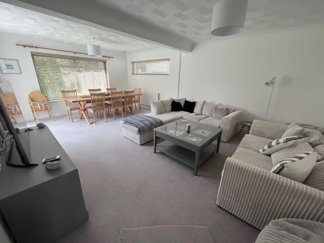 Sleeps 9- Kingbeds- Familyfriendly- Contactlessci