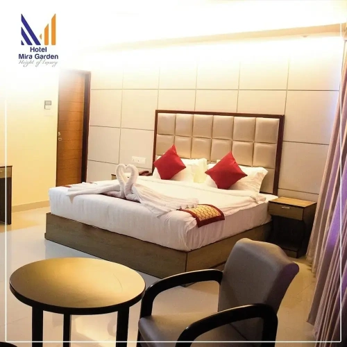 Standard Double room with city view