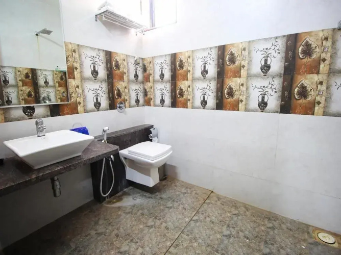 OYO 2456 Hotel Narayan Inn