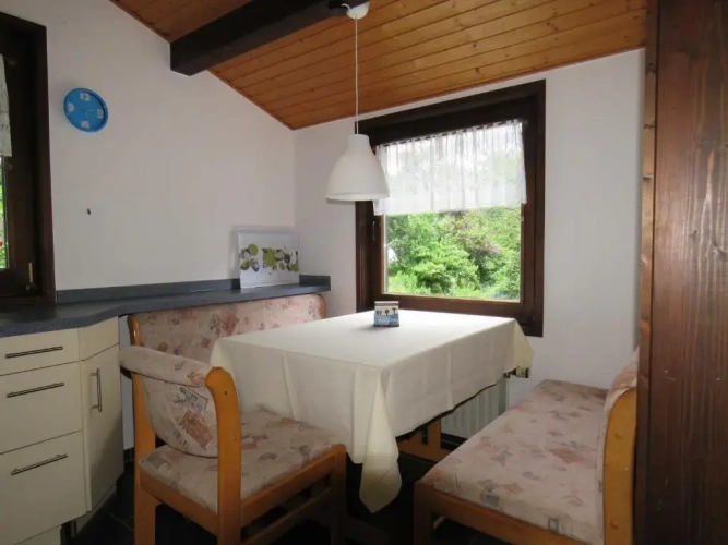 2 Bedrooms Cottage