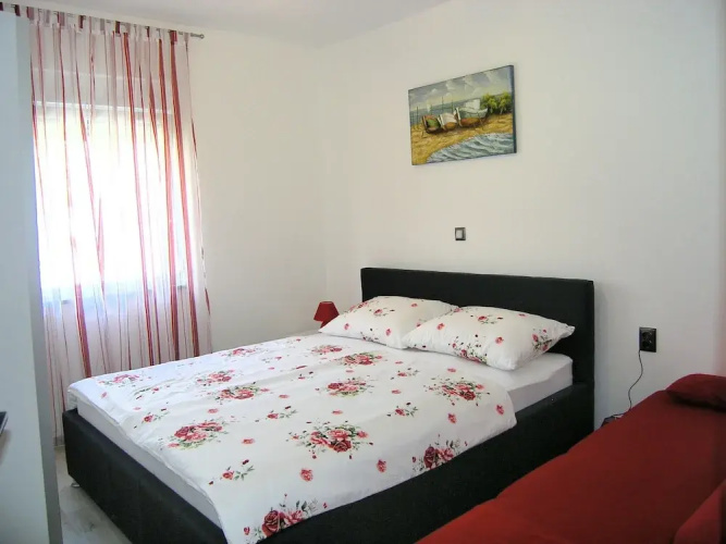 Apartment Ante