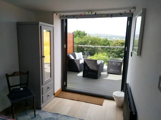 Impeccable 3-Double Bed Cottage in Sheffield