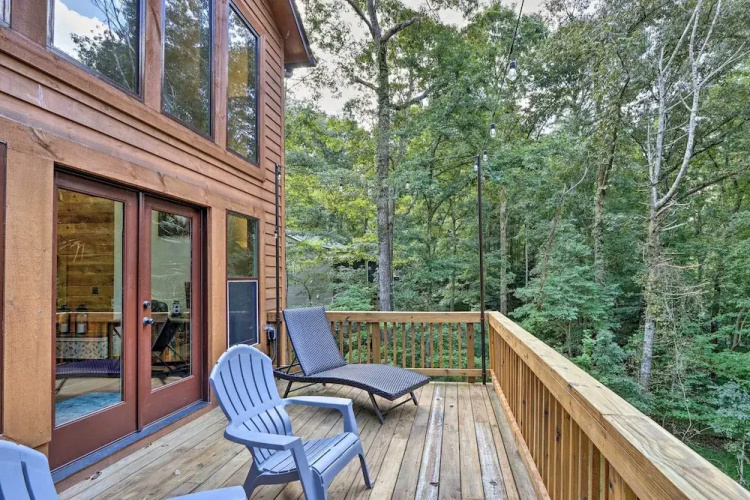 New Construction With Modern Design & Hot Tub!