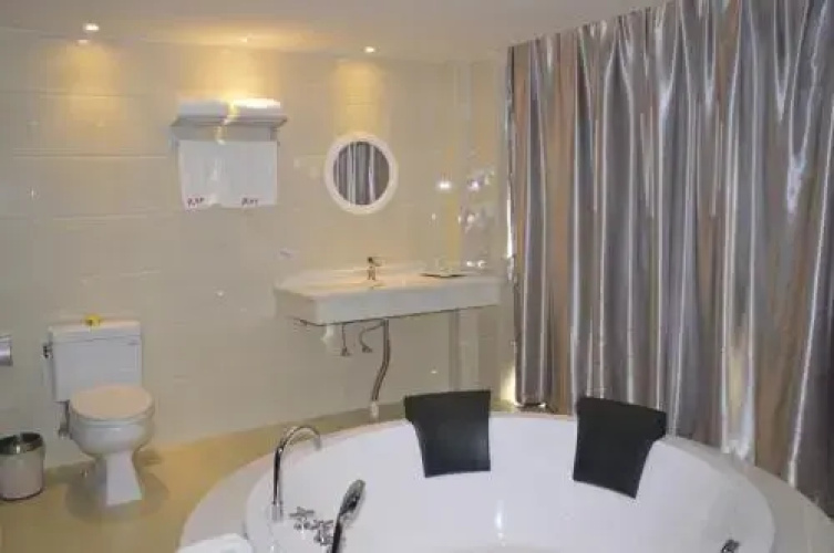 Aiyi Boutique Hotel