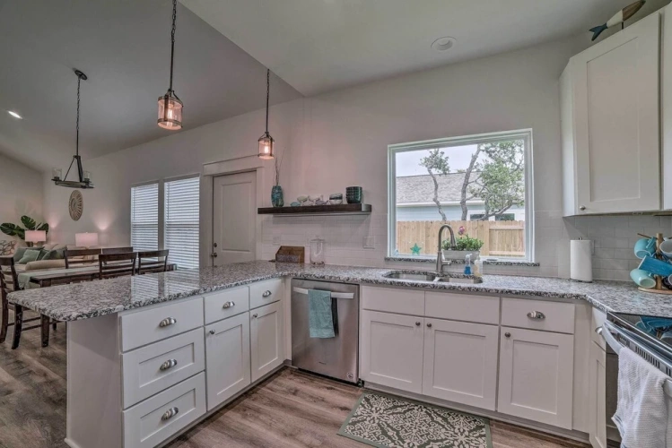 2 Bedrooms Cottage