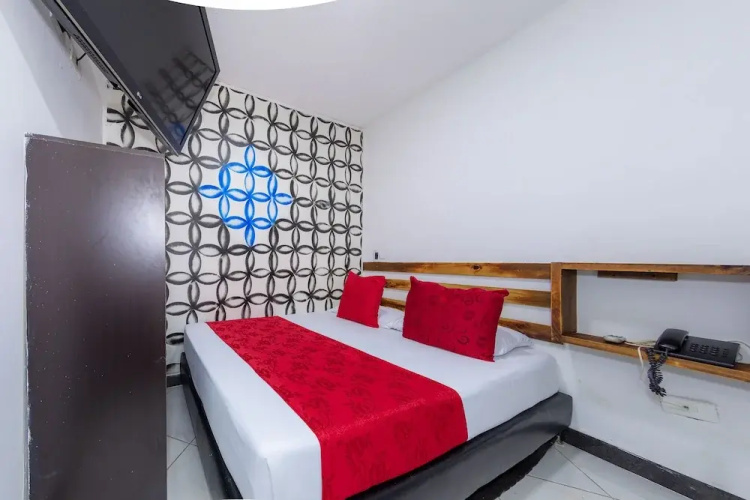 Hotel Confort Obelisk
