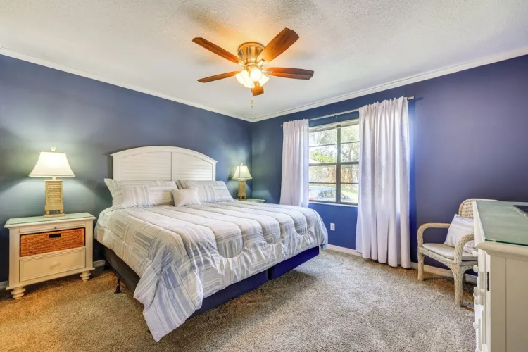 Walk to St Augustine Beach! Condo w/ Pool Access