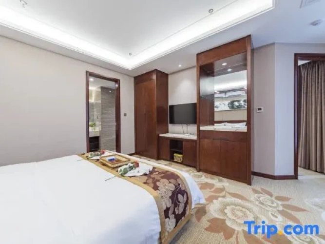1 Bedroom Deluxe Suite