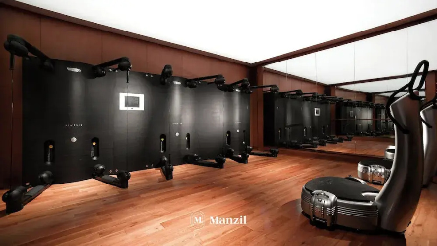 Manzil 3BR with pool near Dubai Frame