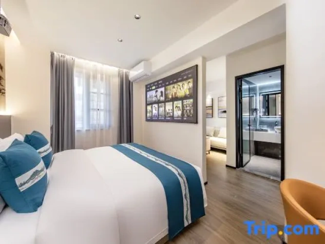 Superior Triple Suite