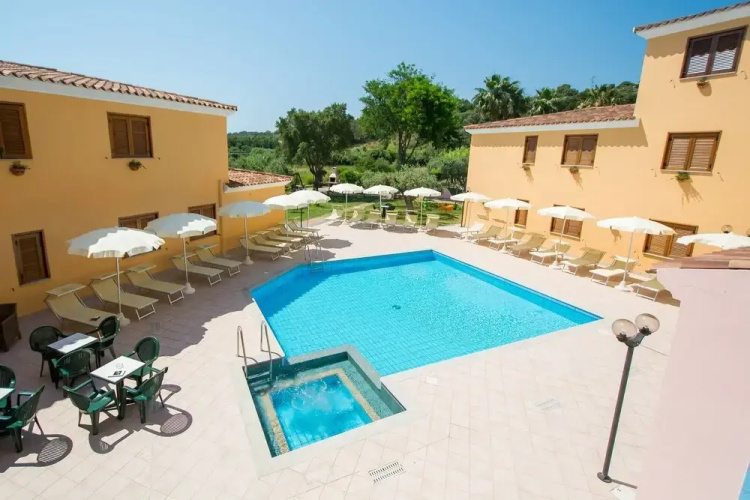 Idyllic Residence Cala Viola Studio Sleeps Num1373