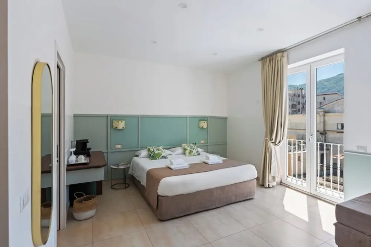Deluxe room with balcony