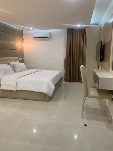 YP George Hotel and Suites Lekki