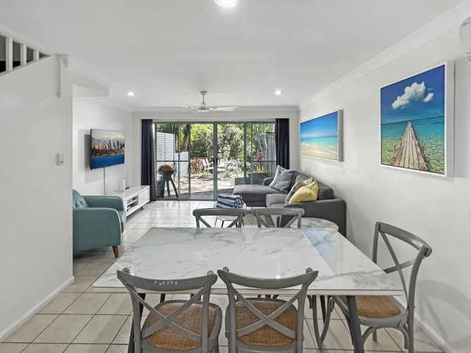 Sunset Waters Apartments