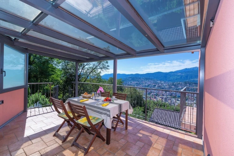 Family Apartment with balcony