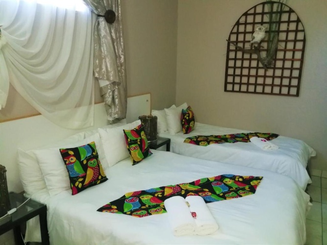 Standard Triple room