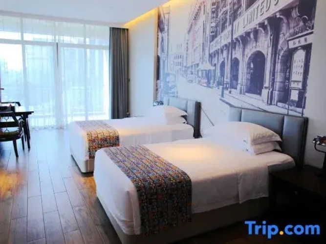Deluxe Family Suite
