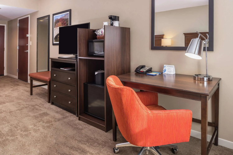 Hampton Inn & Suites Charlotte-Arrowood Rd.