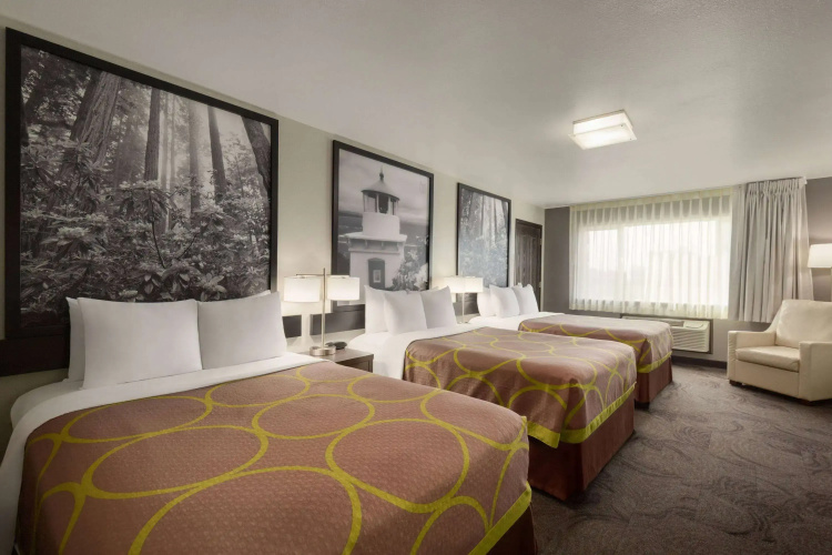 Super 8 by Wyndham Eureka