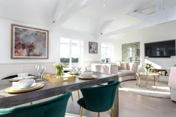 The Racecourse Penthouse