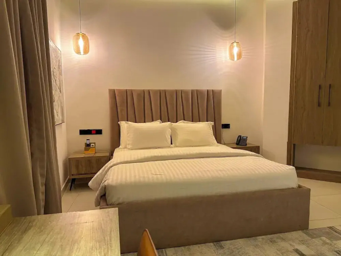 Elysian Hotel