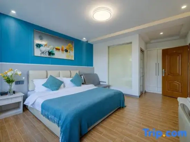 2 Bedrooms Suite with lake view