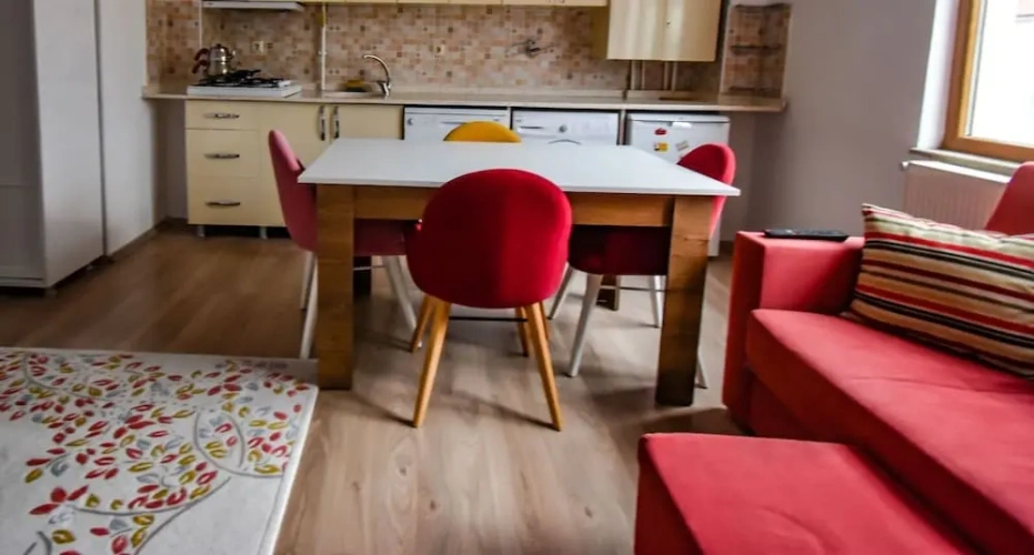 2 Bedrooms Double Family Apartment with city view