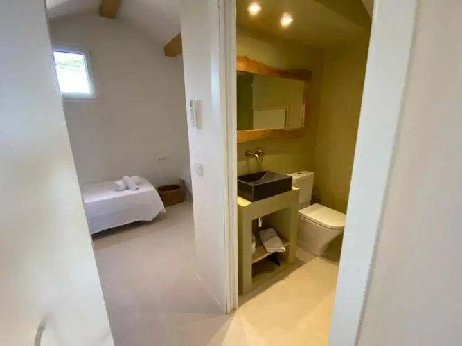 1 Bedroom Double Apartment