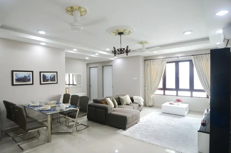 Deluxe Apartment