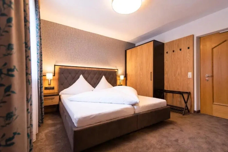 Standard Double room with mountain view