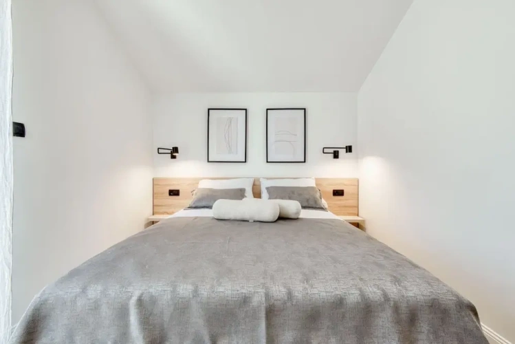 1 Bedroom Deluxe Apartment with balcony and with sea view