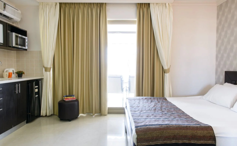 Royalty Suites