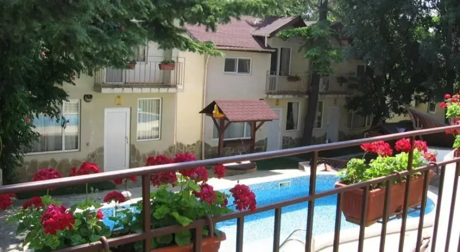 Greenway Club Holiday Village