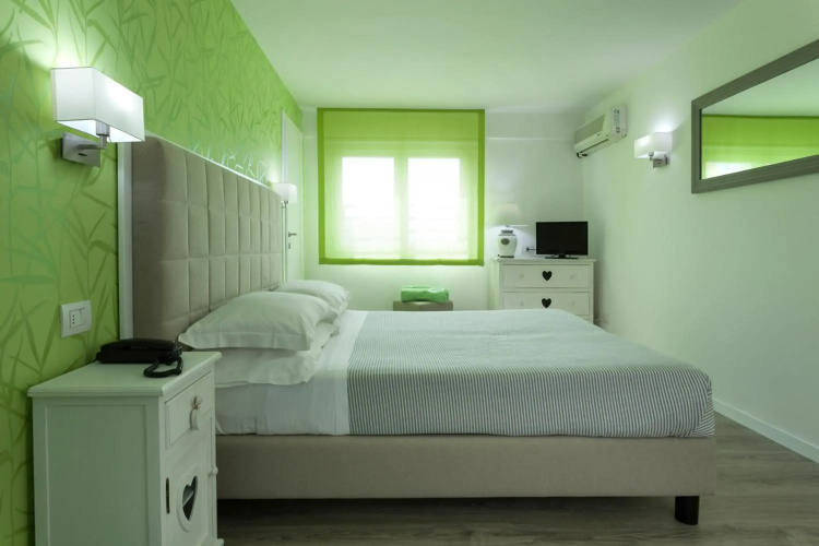 Hotel Corona