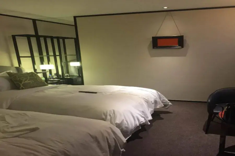 Fortune Bond Hotel