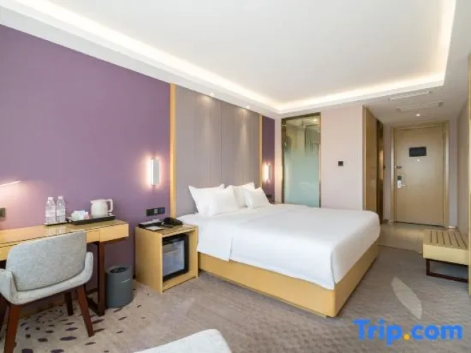 Standard Double room with view