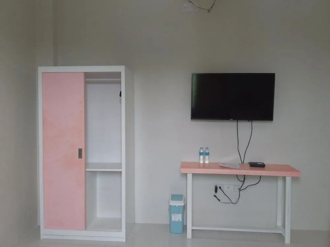 Cakefully Yours Hotel
