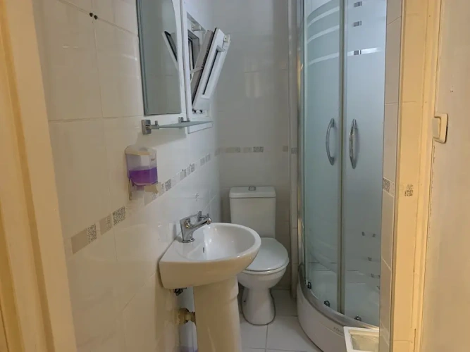 Economy room
