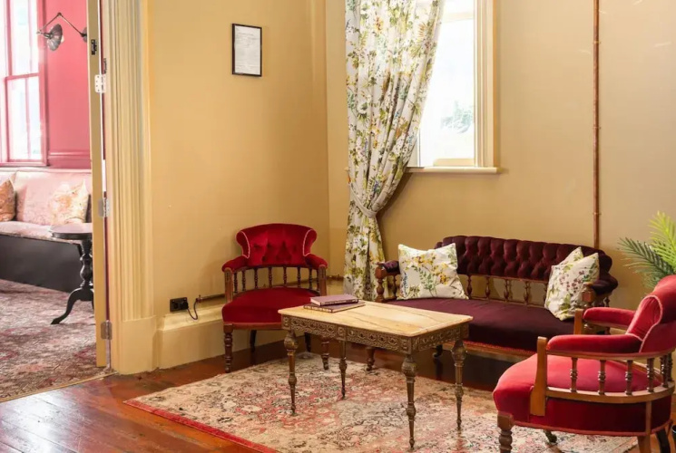 The Royal Hotel