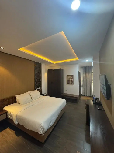 Bottega Apartment & Suites