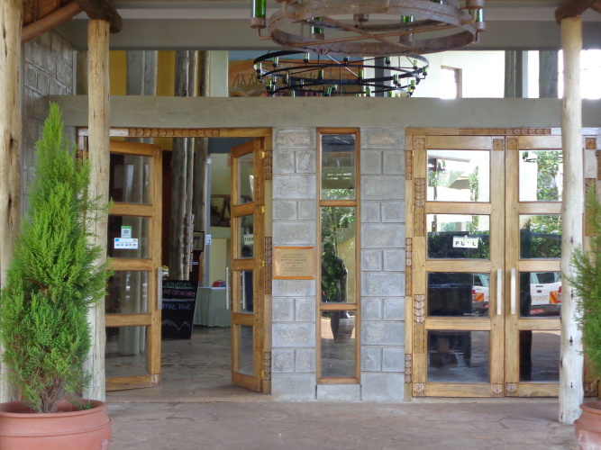 Weru Weru River Lodge