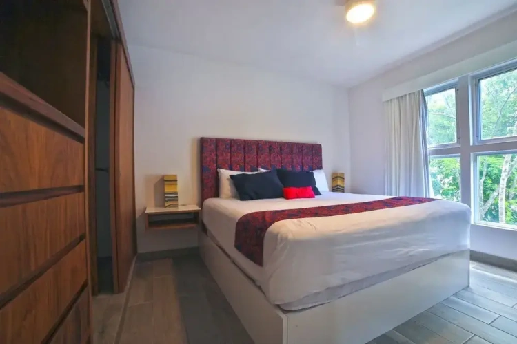 2 Bedrooms Apartment
