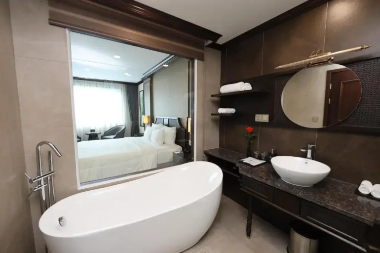 Deluxe Double room with balcony