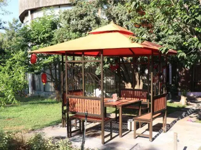 Chennong Eco Hotel