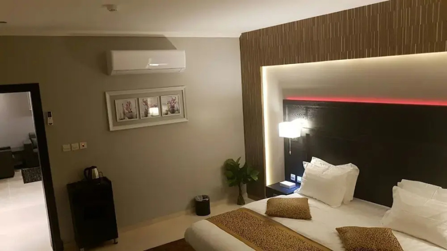 Al-Hariri Suites