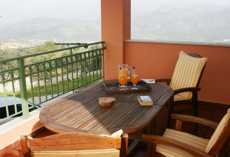 Lagoon View Apartments - Adults Only