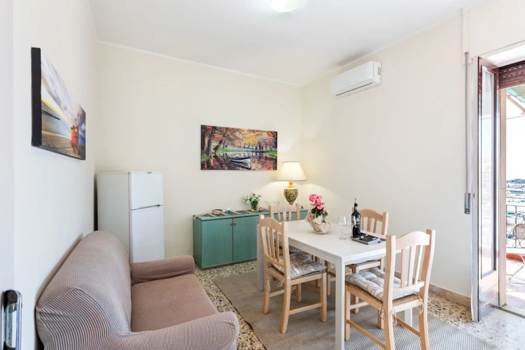 Apartment with balcony
