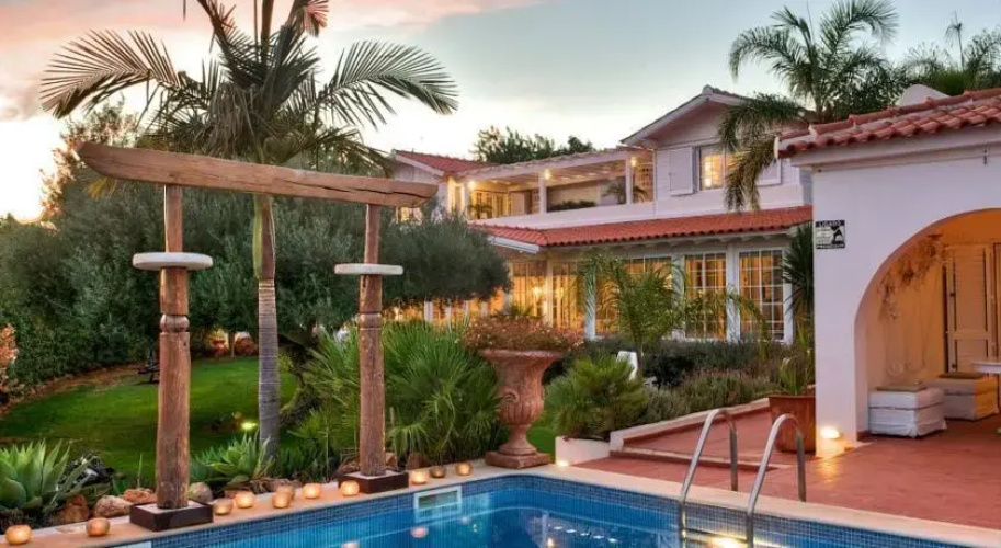 Casa d'Alfarrobeira Suites